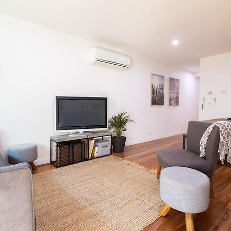 Experience Port Melbourne Apartment Exterior photo