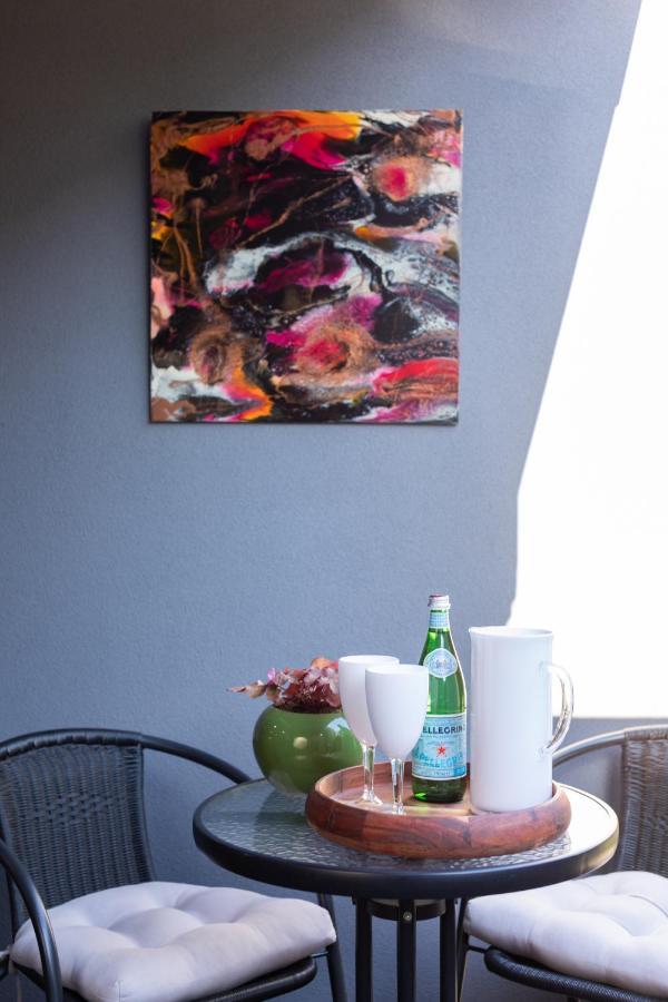 Experience Port Melbourne Apartment Exterior photo