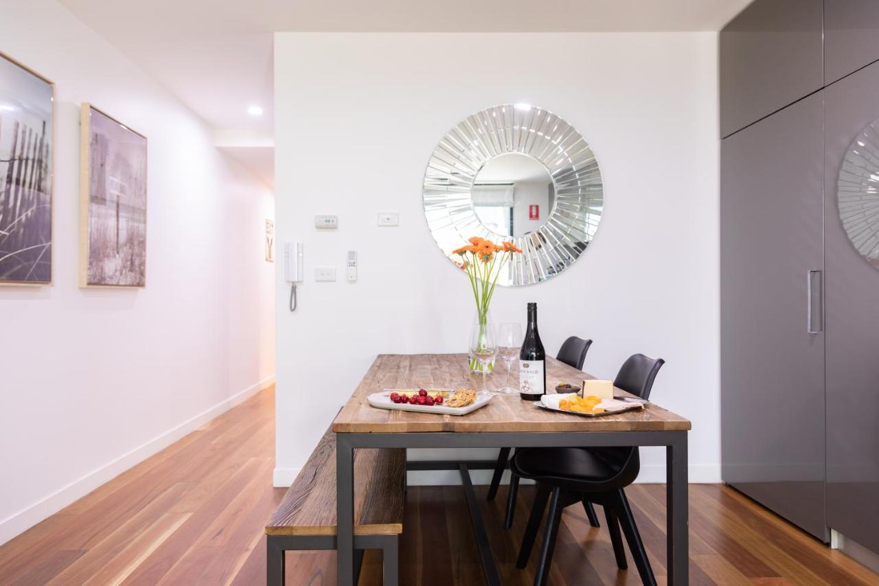 Experience Port Melbourne Apartment Exterior photo