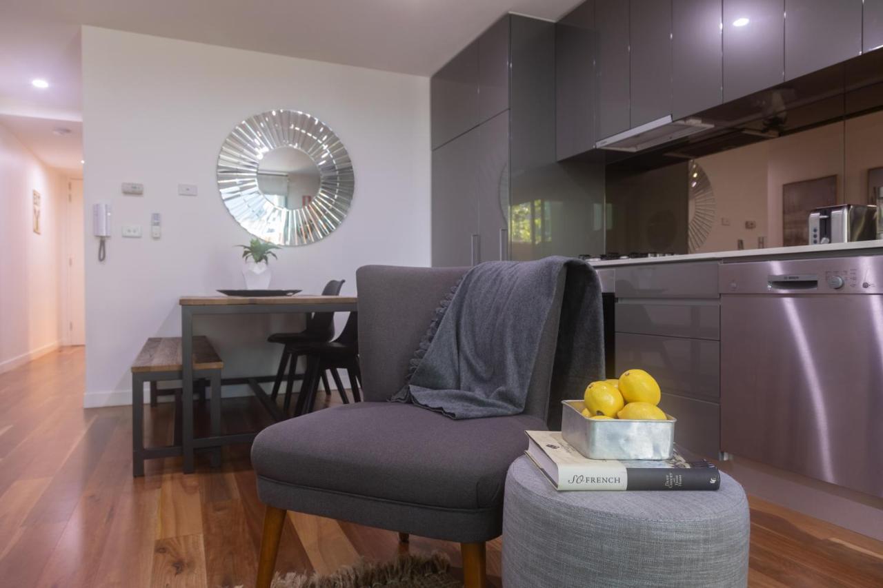 Experience Port Melbourne Apartment Exterior photo